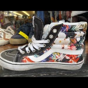 Meet your Posher, Lanise